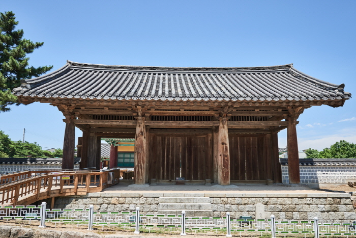 江陵臨瀛館三門(강릉 임영관 삼문)