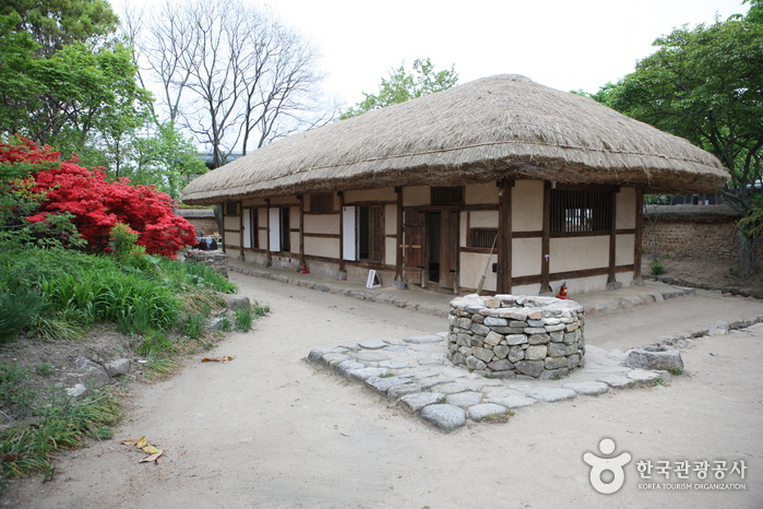 高敞申在孝古宅(고창신재효고택)