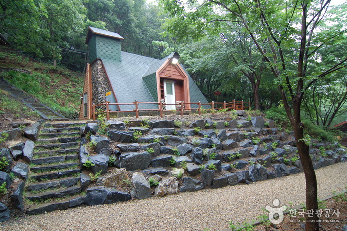Chilgapsan Recreational Forest (칠갑산자연휴양림) Chilgapsan Recreational Forest (칠갑산자연휴양림)