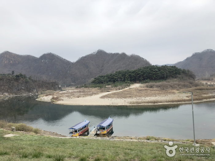 Cheongnyeongpo Cape - Gangwon Paleozoic Geopark (청령포 (강원고생대 국가지질공원)) Cheongnyeongpo Cape - Gangwon Paleozoic Geopark (청령포 (강원고생대 국가지질공원))