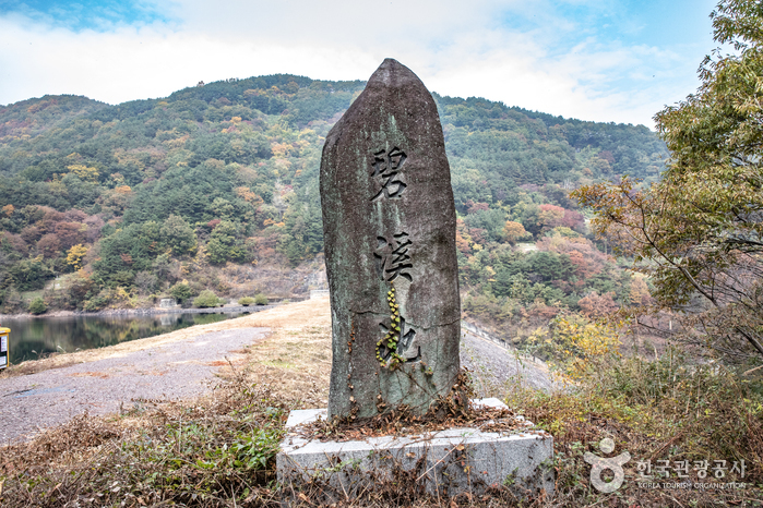 Byeokgyegyegok (Chalbi) Valley (벽계(찰비)계곡) Byeokgyegyegok (Chalbi) Valley (벽계(찰비)계곡)