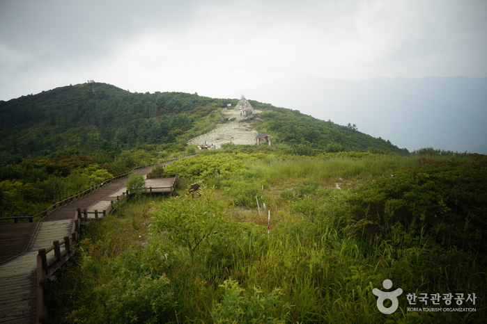 Nationalpark Jirisan (Gipfel Nogodan) (지리산국립공원 (지리산 노고단))