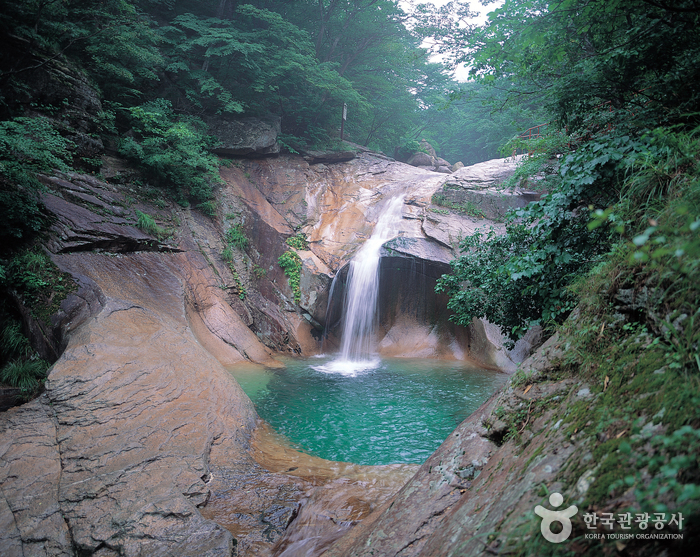 Wasserfall Yongsopokpo (Tal Yeonhagyegok) (용소폭포(연하계곡))