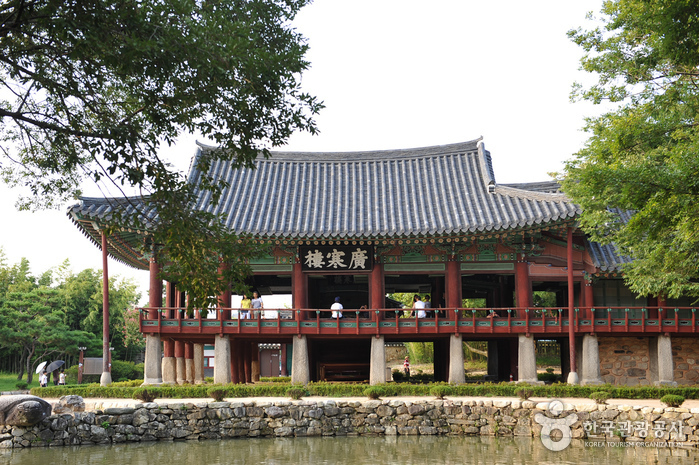 Pavillon Gwanghallu (광한루)