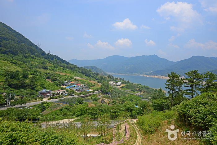 鶏鳴山自然休養林（계명산자연휴양림）