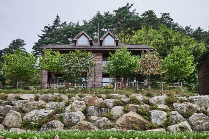 剣峰山自然休養林（검봉산자연휴양림）