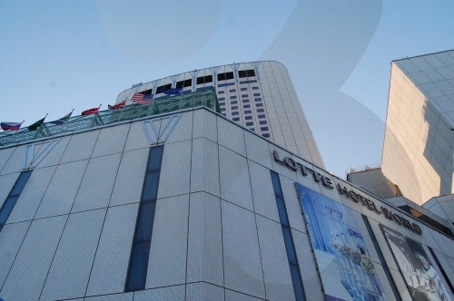 Отель Lotte Hotel World (롯데호텔 월드)