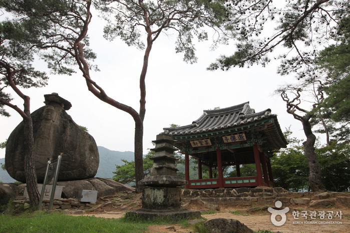 Павильон Ёсончжон и камень Ёсонам (요선정·요선암)