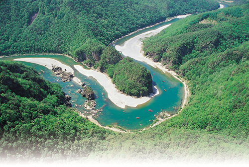 Долина Ораён на реке Тонган (동강 어라연)