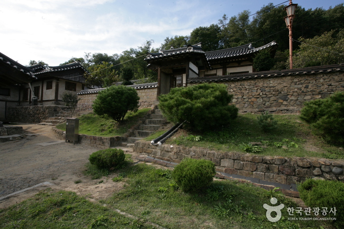 Традиционный гостевой дом Имчхонгак ([명품고택]임청각)
