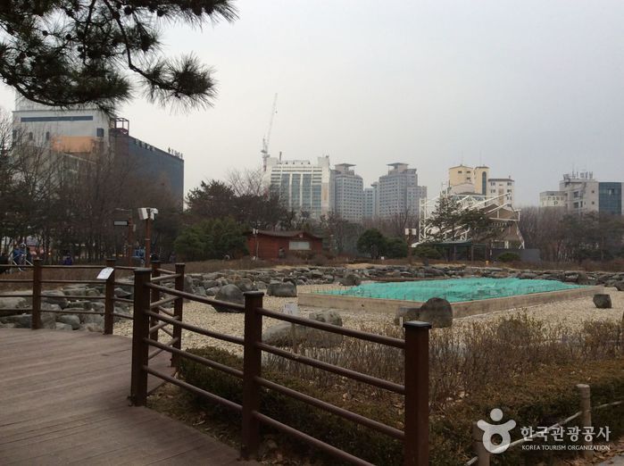 Парк Чхонхо (천호공원)