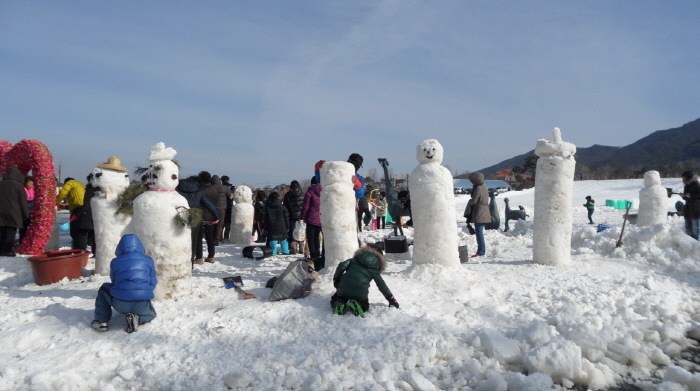 Фестиваль снежинок Парэбон в Намвоне в горах Чирисан (지리산 남원 바래봉 눈꽃축제)