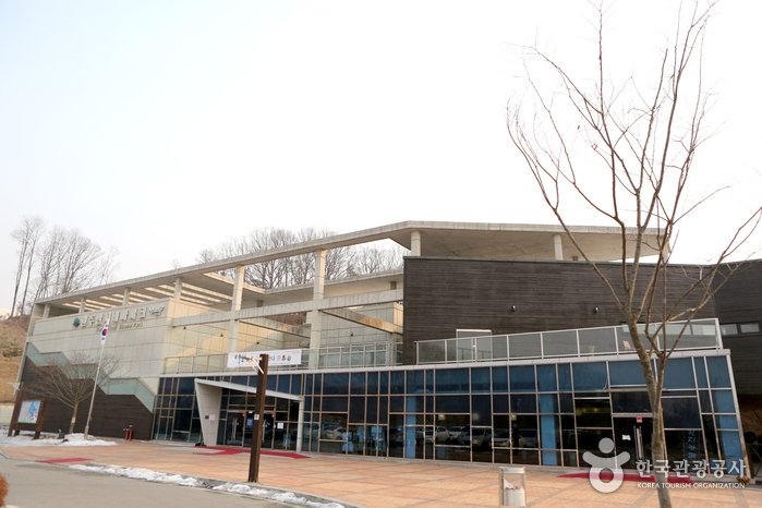 Тематический парк корейской бумаги ханчжи в Вончжу (원주한지테마파크)