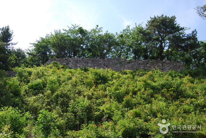 Крепость Сосэнпхо-вэсон (Японская крепость Сосэнпхо) (서생포왜성)