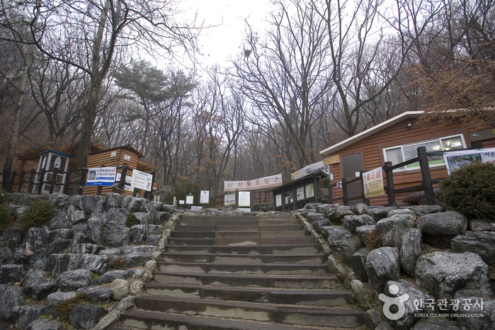 Национальный парк гор Пукхансан (район Тобон) / (북한산국립공원 (도봉 지구))