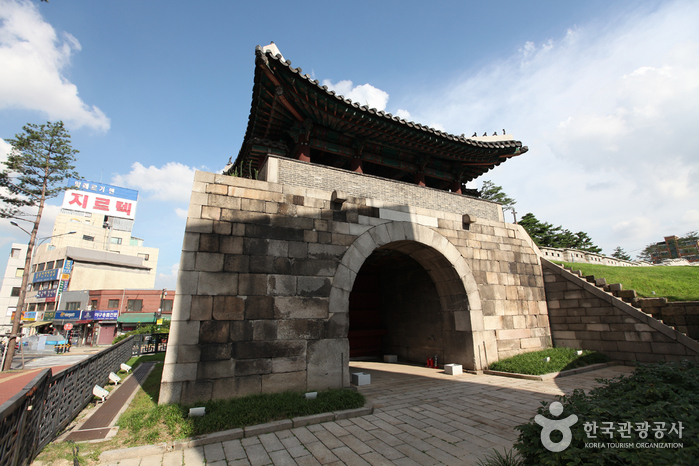 Ворота Кванхимун (광희문)
