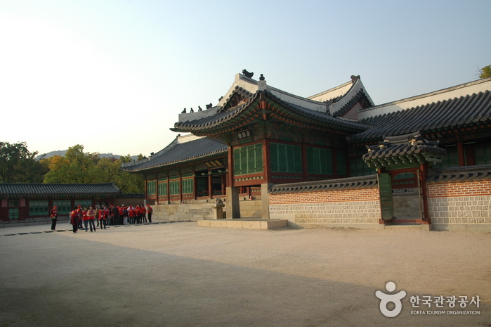 Чайная церемония во дворце Кёнбоккун (경복궁 자경전 다례체험행사)