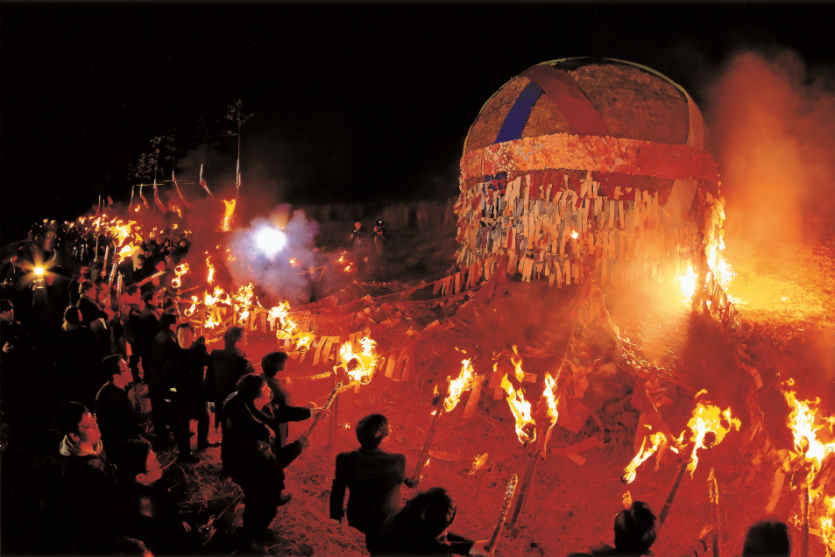 Фестиваль огня на Чечжудо (제주들불축제)
