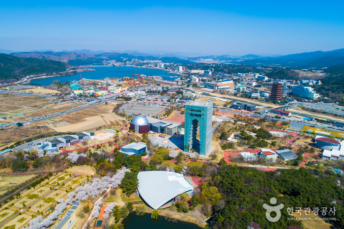 Complejo Turístico Bomun de Gyeongju (경주 보문관광단지) Complejo Turístico Bomun de Gyeongju (경주 보문관광단지)