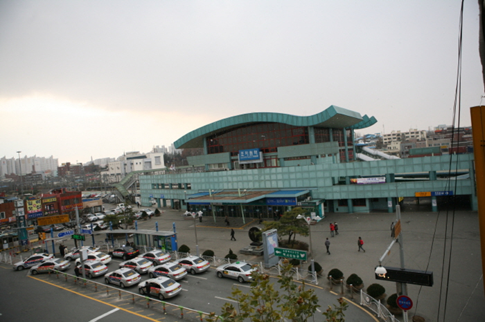 Estación de Jochiwon (조치원역) Estación de Jochiwon (조치원역)